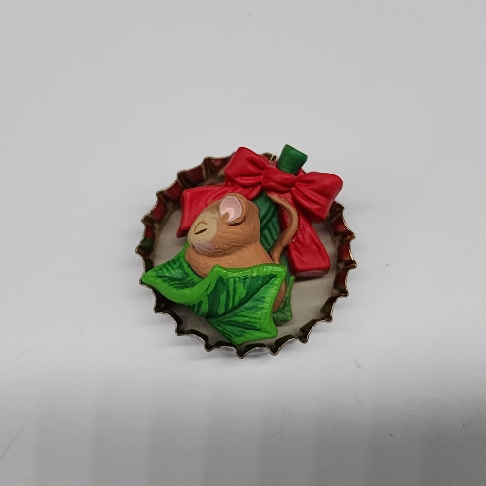 Hallmark Keepsake Ornament Collector's Club 1993 Forty Winks Mouse In Bottle Cap